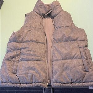 Old Navy Women’s Charcoal Puffer Vest